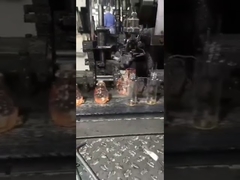 Produtos acabados de diferentes tipos de garrafas de vidro